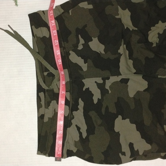 lululemon athletica Ready to Rulu High Rise Jogger. Womens size 8. Green Camo. - Picture 7 of 13